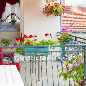  Apartment Angela With Old Town View Croatia